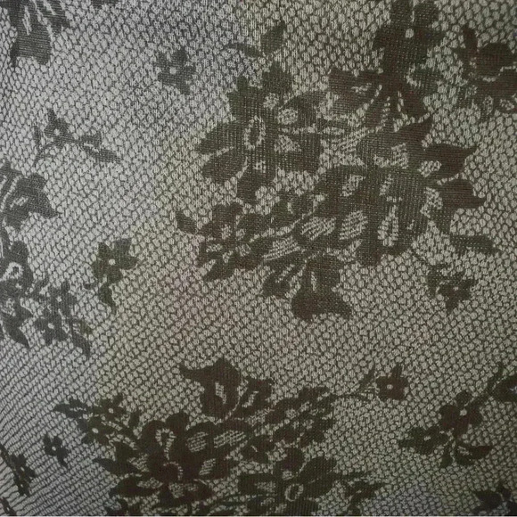 Vtg Express World Brand Grey Lace Midi Skirt - Size Medium - Picture 3 of 6